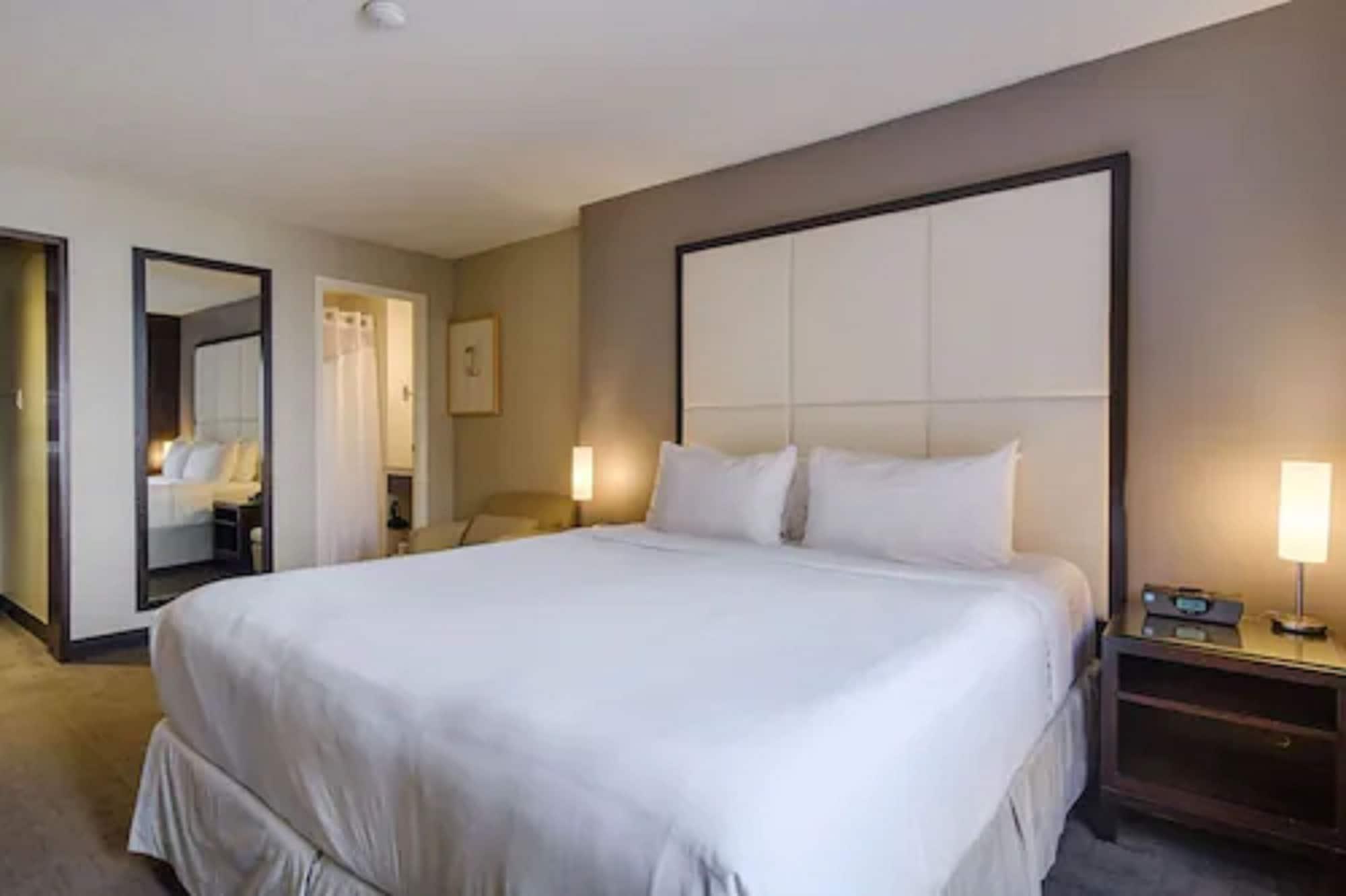 Hotel Arc The Ottawa